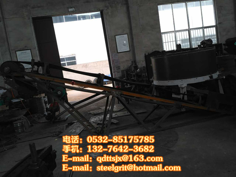 Mobile magnetic belt conveyor